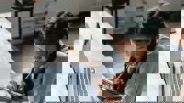 Computer-based cognitive behavioural therapy